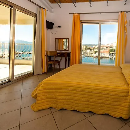 Chez Coco - Murphy Holiday 3*