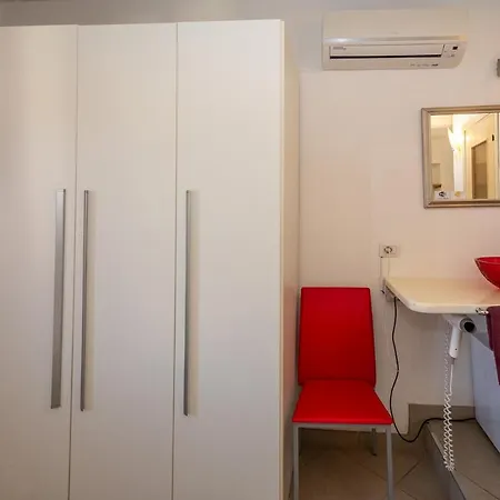 Гостевой дом Chez Coco - Murphy Holiday Ла-Маддалена